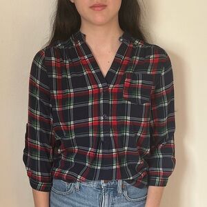 Market & Spruce Dark Blue Plaid Henley Blouse Top Size Small